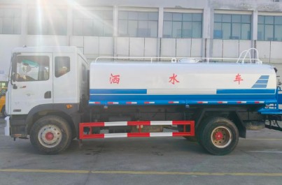 ���֖|�L������D9��ˮ܇_����15�����念��˹6��180�R����ˮ܇